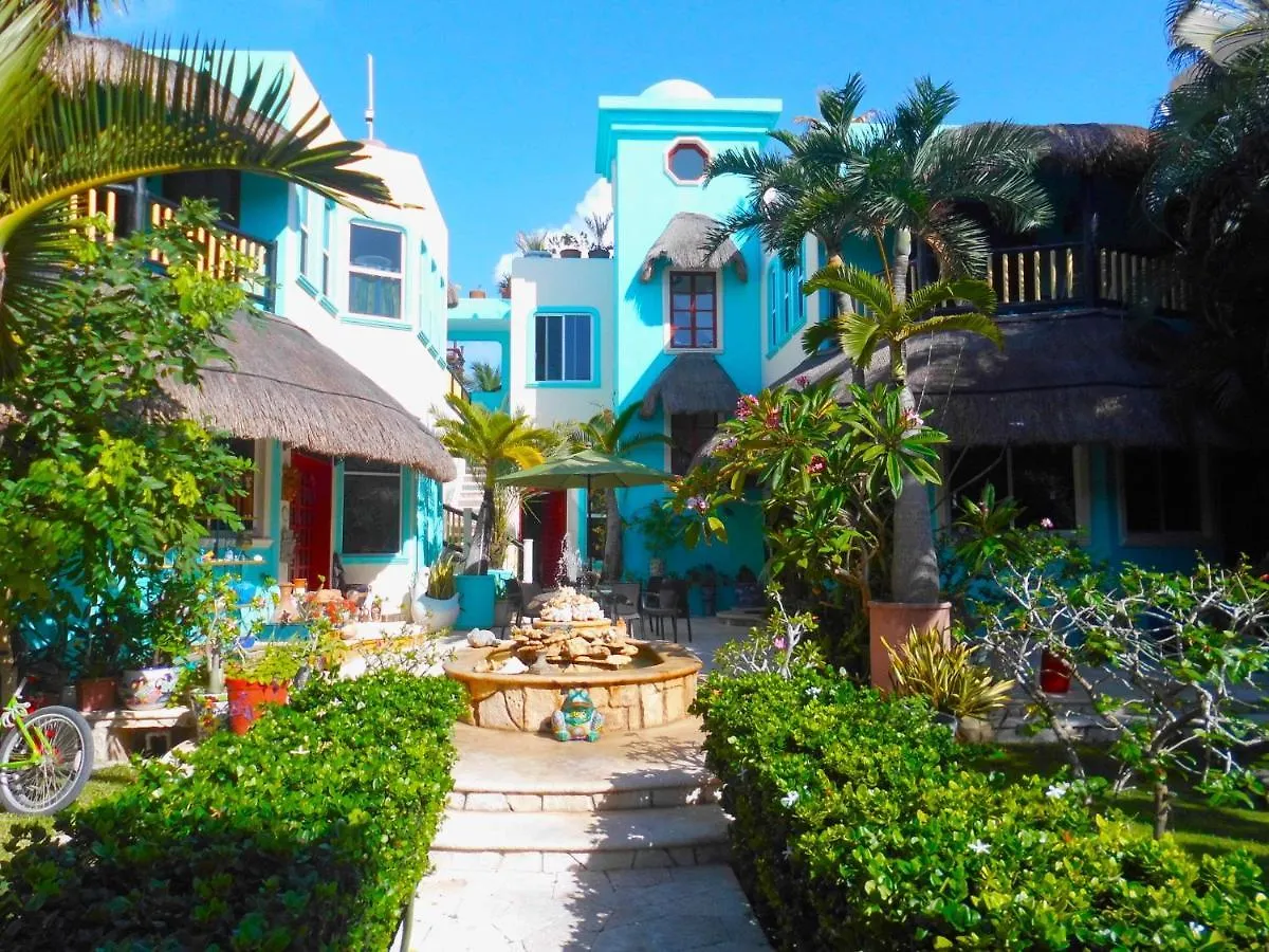 Casa Gatos Suites Akumal Mexico